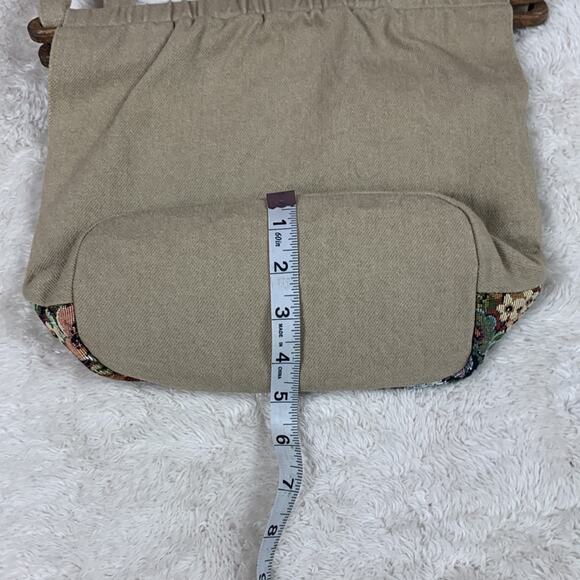 Bag Lady’s Originals wood closure tapestry bag - Picture 5 of 8